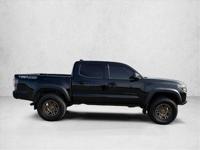 2021 Toyota Tacoma 4WD TRD Off Road 4x4 Truck Crew cab AUTONATION Call (623) 207-1814 to confirm availability - February 20th - Image 5