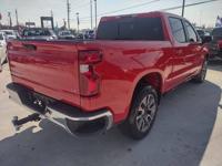 2021 Chevy Silverado 1500 LT 4X2 4dr Clean Title. Financing Available Houston - Image 8