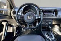 2014 Volkswagen Beetle 2.5L Hatchback VW Est. payment OAC† - Image 9