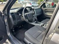 💥LOW MILES 2011 Ford Escape XLT CARPLAY CLEAN💥 South Salem - Image 9