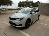 33K MILE CHRYSLER PACIFICA TOURING HANDICAPPED WHEELCHAIR PWR RAMP Irving, TX - Image 5