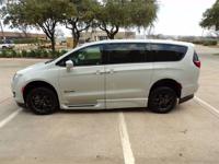 33K MILE CHRYSLER PACIFICA TOURING HANDICAPPED WHEELCHAIR PWR RAMP Irving, TX - Image 6
