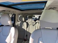 2016 Volvo XC90 T6 Momentum AWD (1 owner) Mission Valley - Prime Auto Imports - Image 7