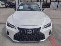 2021 Lexus IS 300 4dr Sedan Clean Title. Financing Available. Houston - Image 3