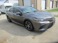 2019 TOYOTA CAMRY SE - Image 3