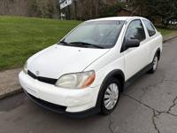 2000 Toyota Echo 2DR Coupe 5 Speed Manual 1.5L 4 Cyl Runs Great Salem - Image 2