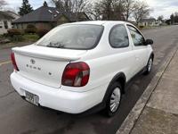 2000 Toyota Echo 2DR Coupe 5 Speed Manual 1.5L 4 Cyl Runs Great Salem - Image 8