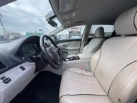 2010 TOYOTA VENZA AWD CLEAN CARFAX GREAT ON GAS RUNS GREAT FEASTERVILLE - Image 10