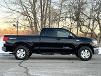 2010 Toyota Tundra 4WD Truck Grade 4x4 4dr Double Cab Pickup SB (5.7L East Brunswick, NJ - Image 6