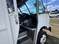 1998 FREIGHTLINER MT45 FOOD TRUCK FOOD TRUCK - Image 10