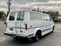 💥RARE Ford E-150 Club Wagon 5.8L V8 FACTORY CONVERSION VAN CLEAN💥 South Salem - Image 5