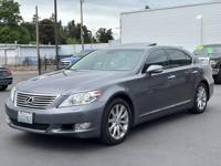 2012 Lexus LS 460 LUXURY//RELAIABLE - Image 4