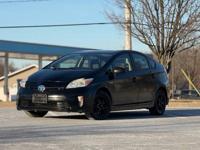 2014 TOYOTA PRIUS TWO Gary - Image 2