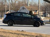 2014 TOYOTA PRIUS TWO Gary - Image 8