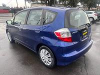 2013 Honda Fit / Clean Title / Black Friday Special, Discount!!! Salem/1477 Hawthorne Ave NE - Image 4