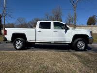 2017 GMC Sierra 2500HD SLE 4x4 Forsyth, MO - Image 9