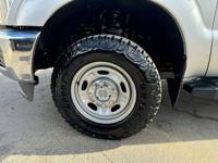 2015 Ford f-250 f250 f 250 Super Duty XL FOUR WHEEL DRIVE! TOW PACKAGE - Image 10