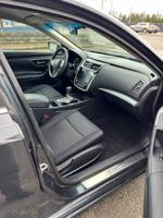 2016 nissan altima Everett - Image 10