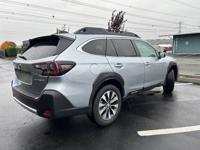 2023 Subaru Outback Limited Auburn - Image 3