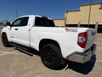 2015 Toyota Tundra Houston - Image 7