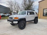 2008 Toyota FJ Cruiser, clean title, great condition, cash or finance Houston - Image 4