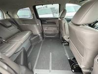 2013 Honda Odyssey EX-L - WHEELCHAIR VAN / INFLOOR RAMP / LOW MILES! Wheelchair Van In Beaverton - Image 10