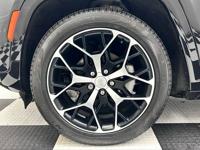 2023 Jeep Grand Cherokee 4x4 4WD Certified Summit SUV Est. payment OAC† - Image 9