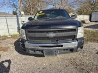 2008 Chevrolet, Chevy Silverado 1500 LTZ Crew Cab 4WD ! Cash Special! - Image 4