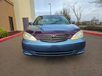 2004 Toyota Camry ** LOW MILES ** LE 4dr Sedan Sedan Roberto's Auto Sales - Image 9