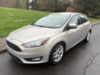 2015 Ford Focus SE 4DR Hatchback AC/PWR/Leather/Rear Cam/Bluetooth Salem - Image 2