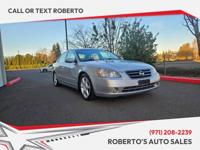 2004 Nissan Altima 3.5 SE 4dr Sedan Sedan Roberto's Auto Sales - Image 2