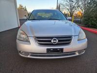 2004 Nissan Altima 3.5 SE 4dr Sedan Sedan Roberto's Auto Sales - Image 9