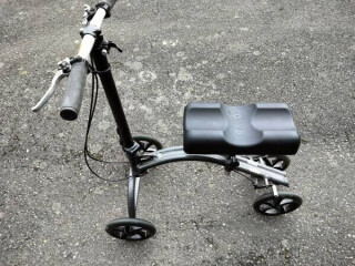 Drive mobility knee scooter