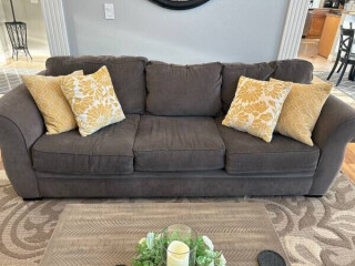 Beautiful couch and matching love seat