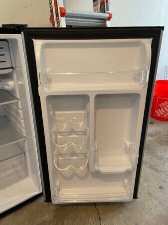 magic-chef-mini-refrigerator-fridge-44-cu-ft-big-2