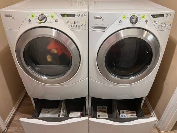 whirlpool-washer-and-electric-dryer-big-1