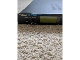 Roland S760 great condition