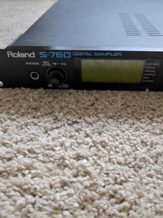 roland-s760-great-condition-big-0