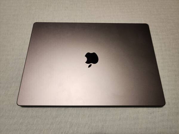 macbook-pro-m1-pro-16-big-1