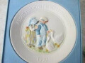 vintage-1980-holly-hobbie-collectors-plate-small-0