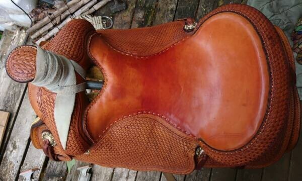 genuine-ricotti-show-saddle-big-2