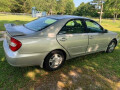 2004-toyota-camry-le-small-2