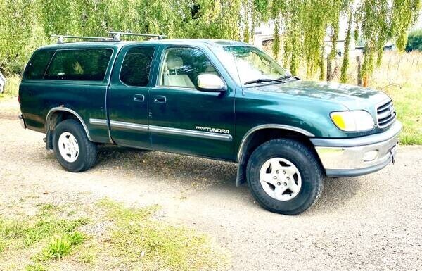 2000-toyota-tundra-4-door-sr5-v8-4x4-big-1