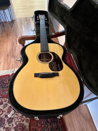 martin-custom-guitar-big-0