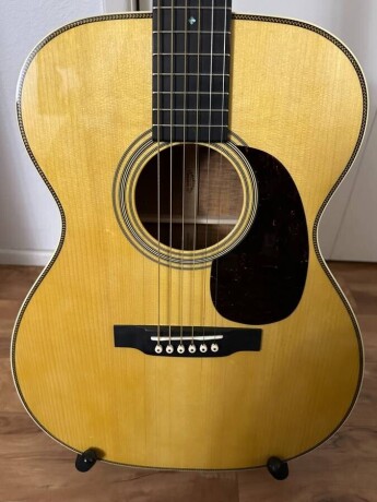 martin-custom-guitar-big-2