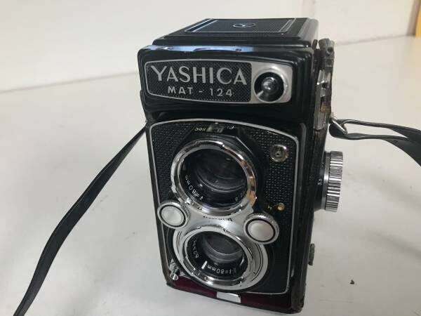 yashica-mat-124-big-0